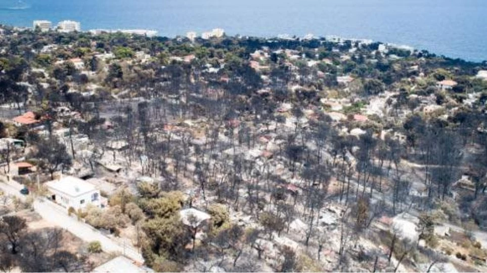 Φωτιά στο Μάτι: Καμπανάκι κινδύνου για τις επιπτώσεις στην υγεία των κατοίκων